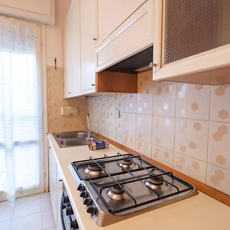 Agenzia Vear Marina Apartament